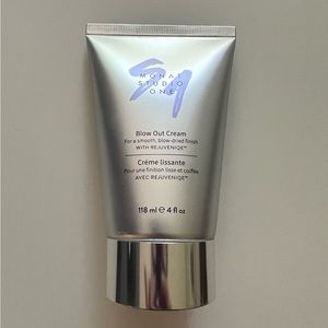Monat Blow Out Cream